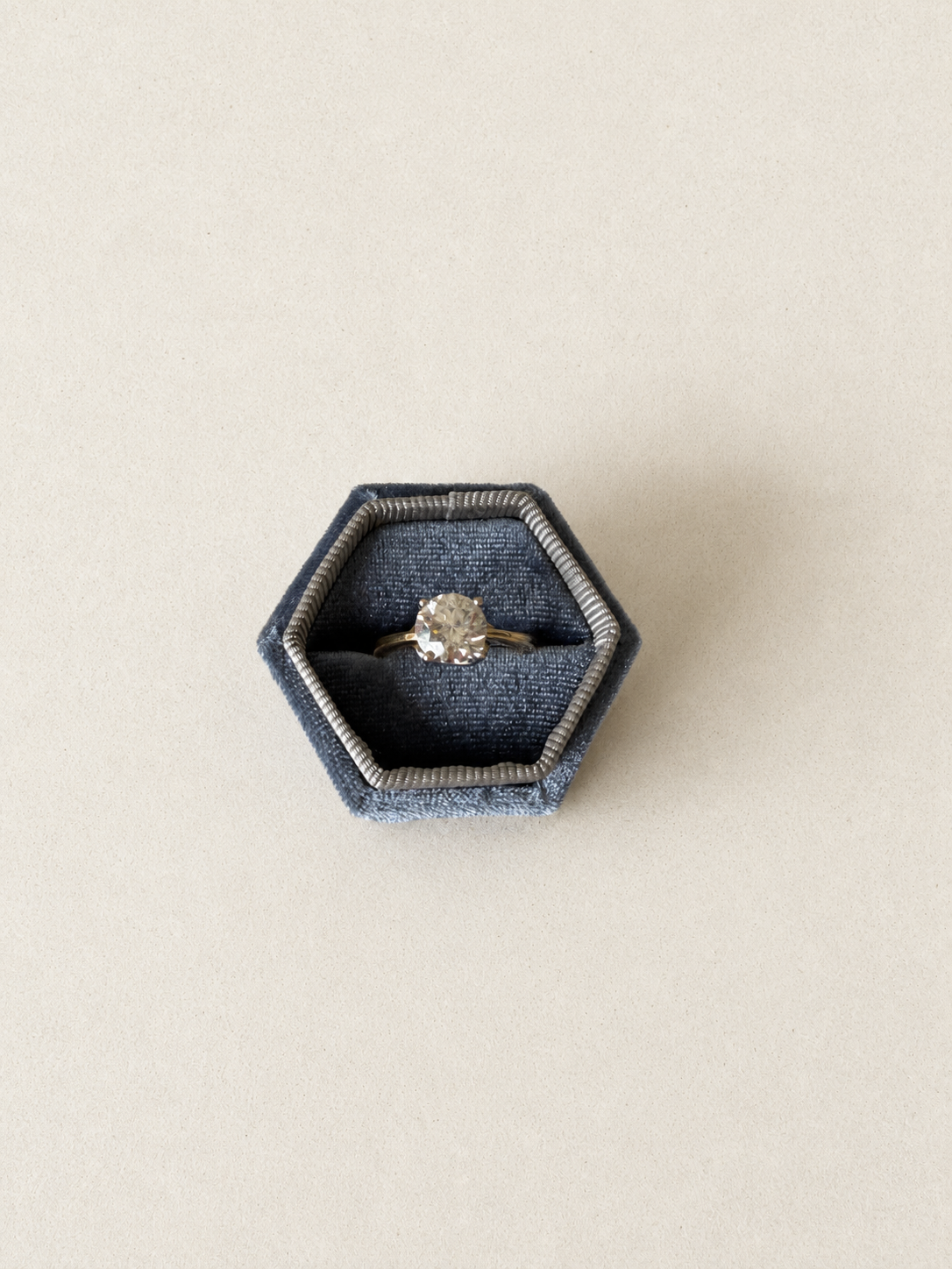 18ct Yellow Gold 2.5 Carat Diamond Ring