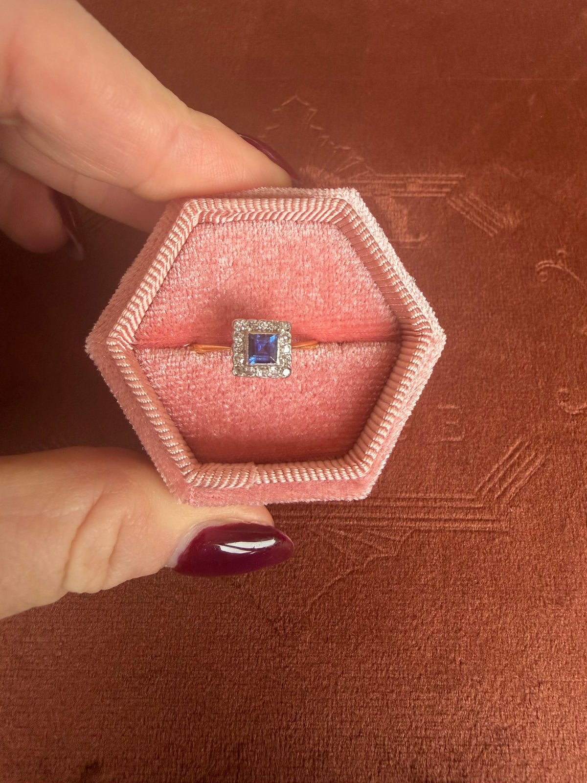 18ct Yellow Gold Diamond and Sapphire Ring