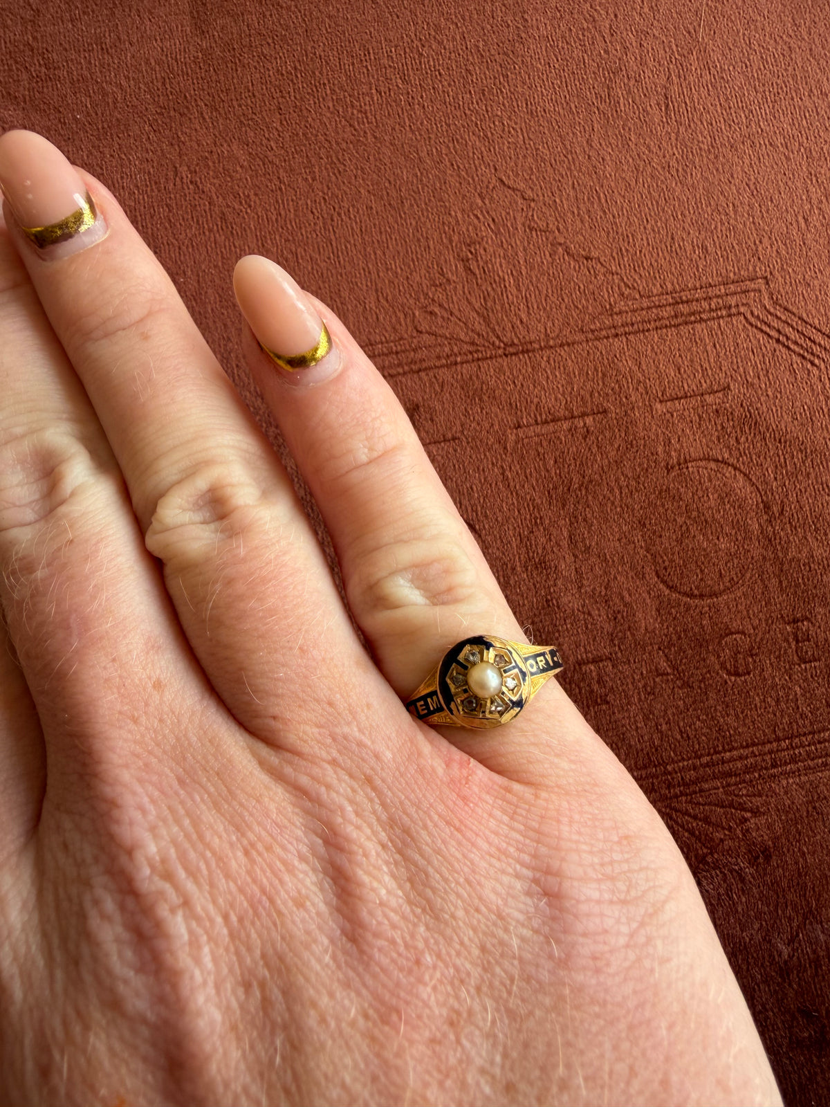18ct Yellow Gold and Diamond Victorian Mourning Ring