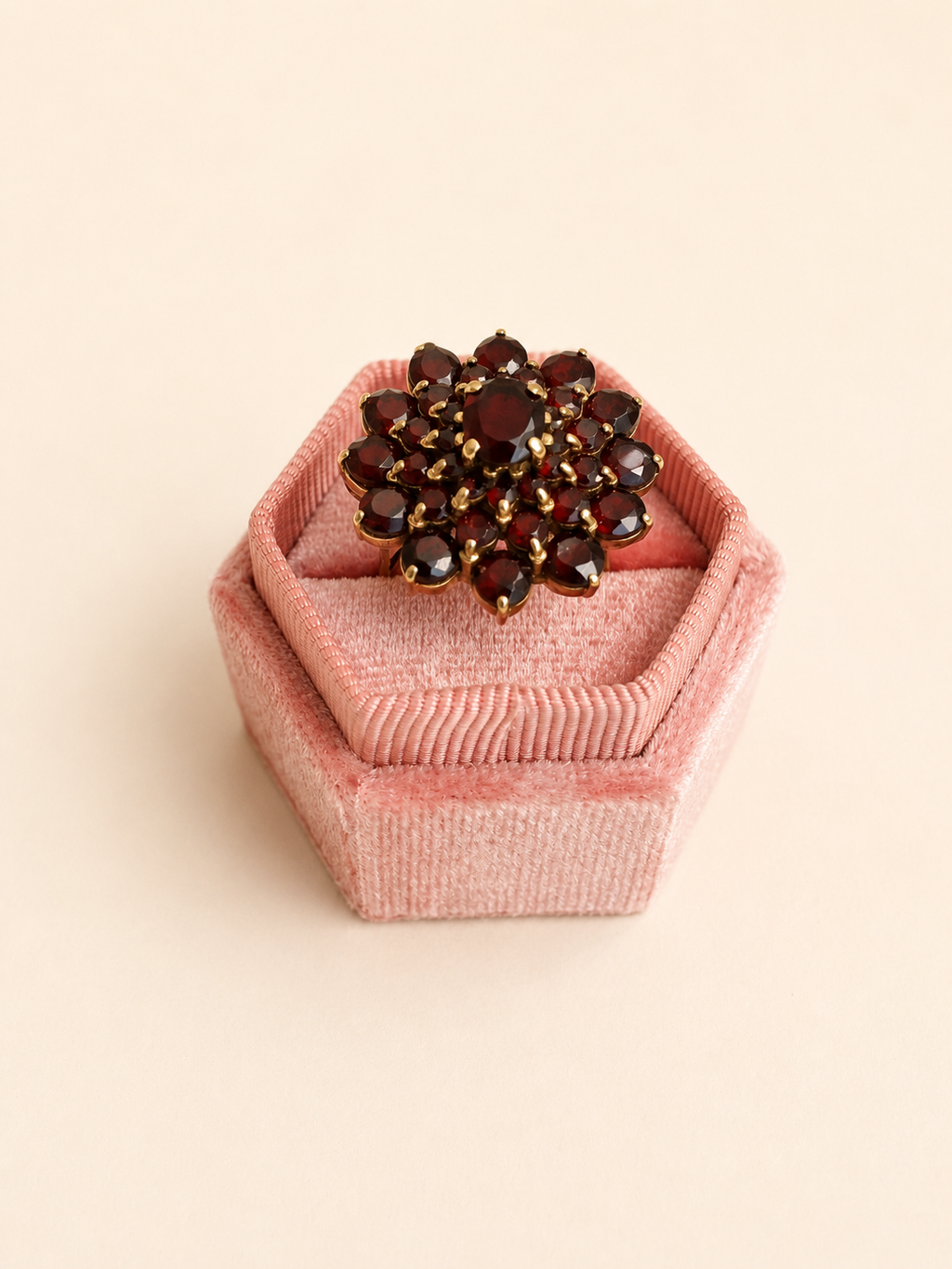 9ct Yellow Gold Garnet Cluster Ring