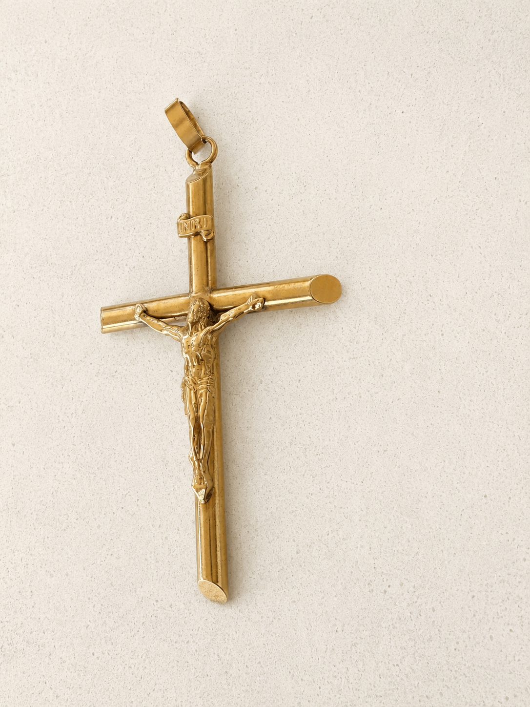 9ct Yellow Gold Crucifix Pendant