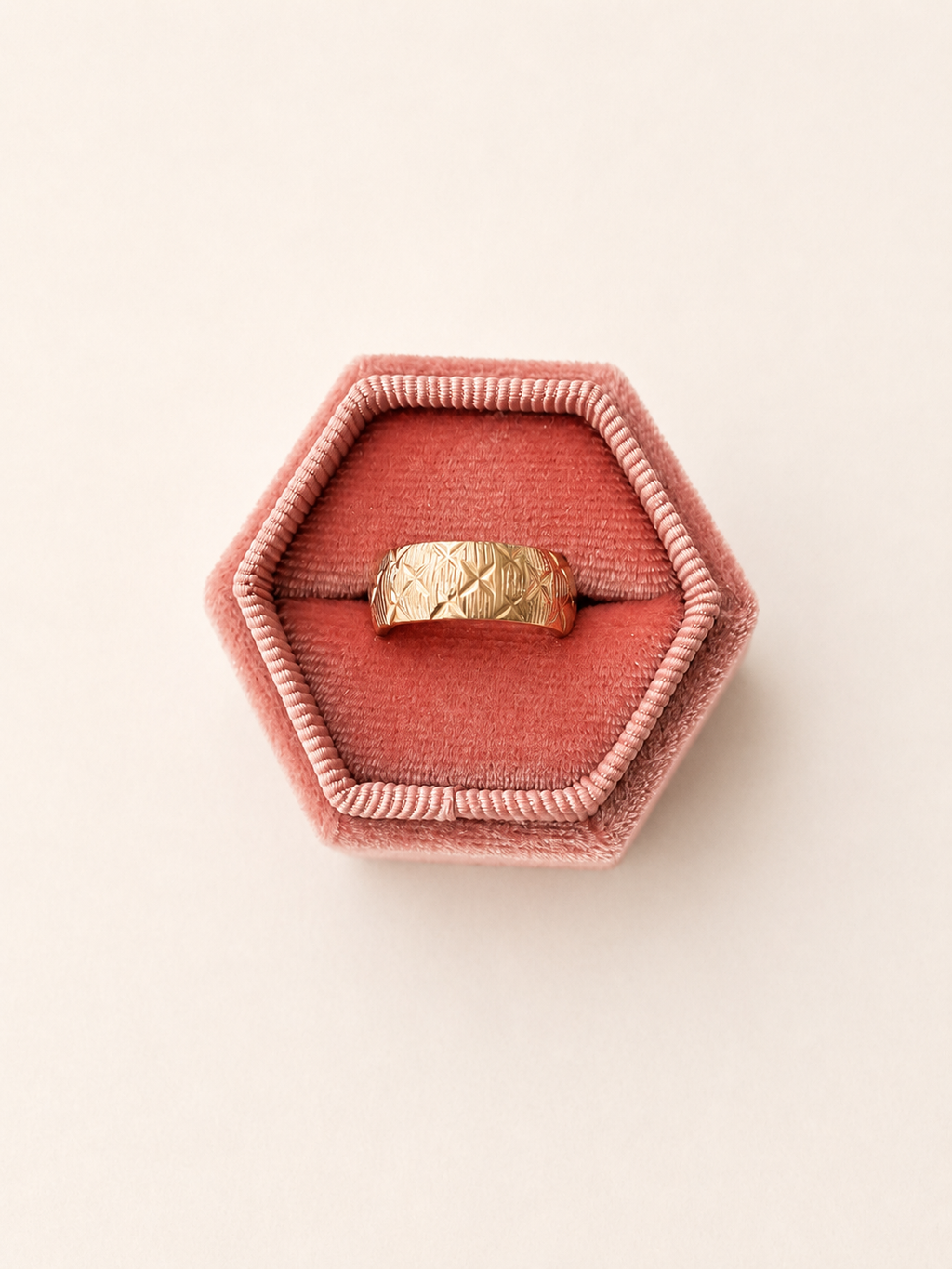 9ct Yellow Gold Engraved Band Ring