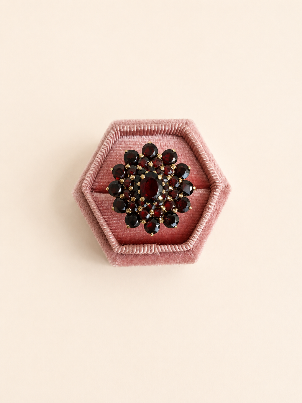 9ct Yellow Gold Garnet Cluster Ring