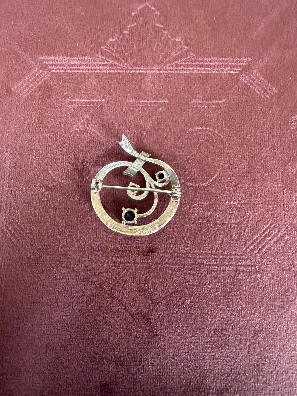 9ct Yellow Gold Pearl and Amethyst Brooch
