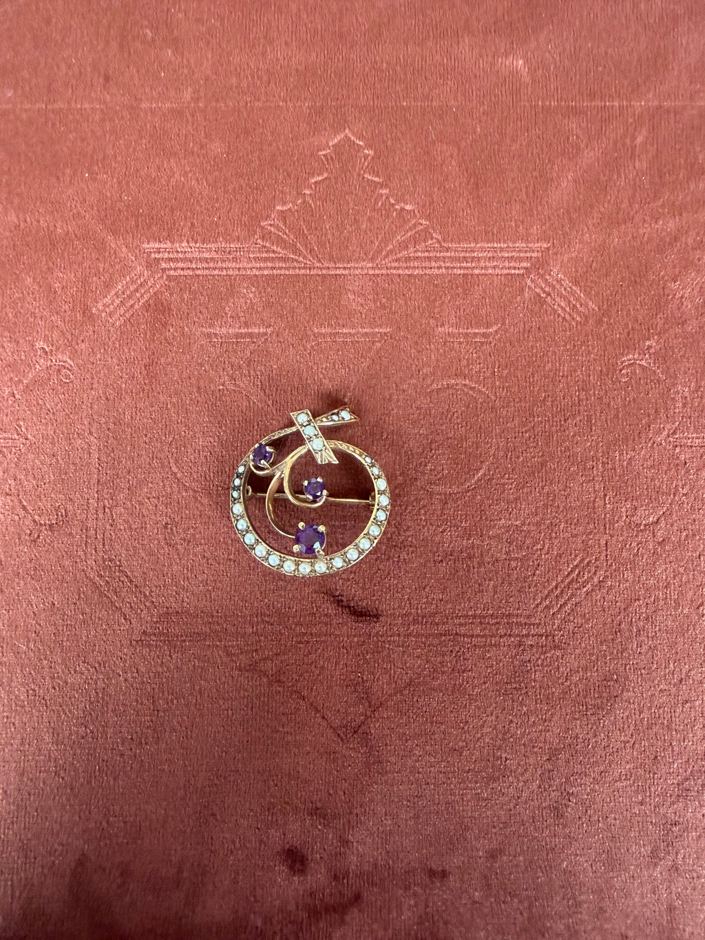 9ct Yellow Gold Pearl and Amethyst Brooch
