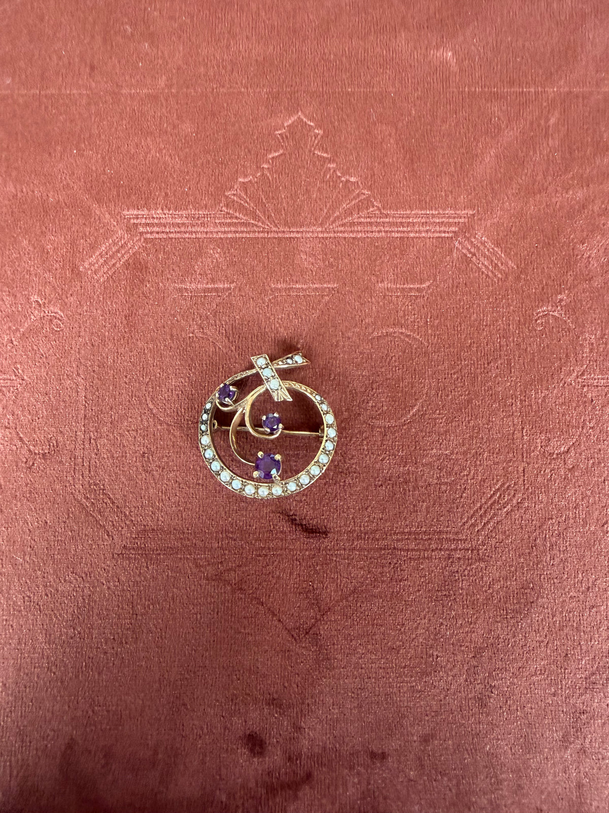 9ct Yellow Gold Pearl and Amethyst Brooch