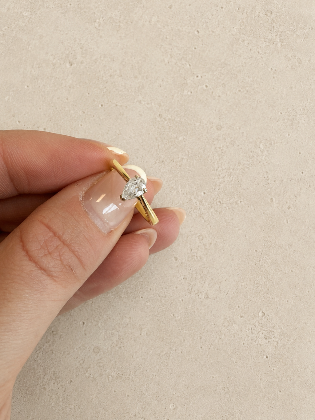 18ct Yellow Gold Pear Cut Diamond Ring