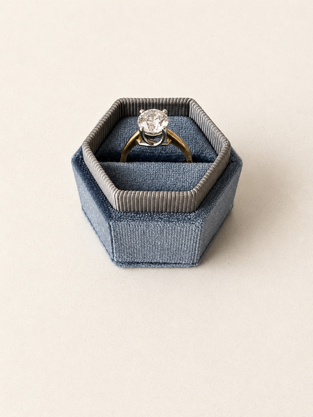 18ct Yellow Gold 2.5 Carat Diamond Ring