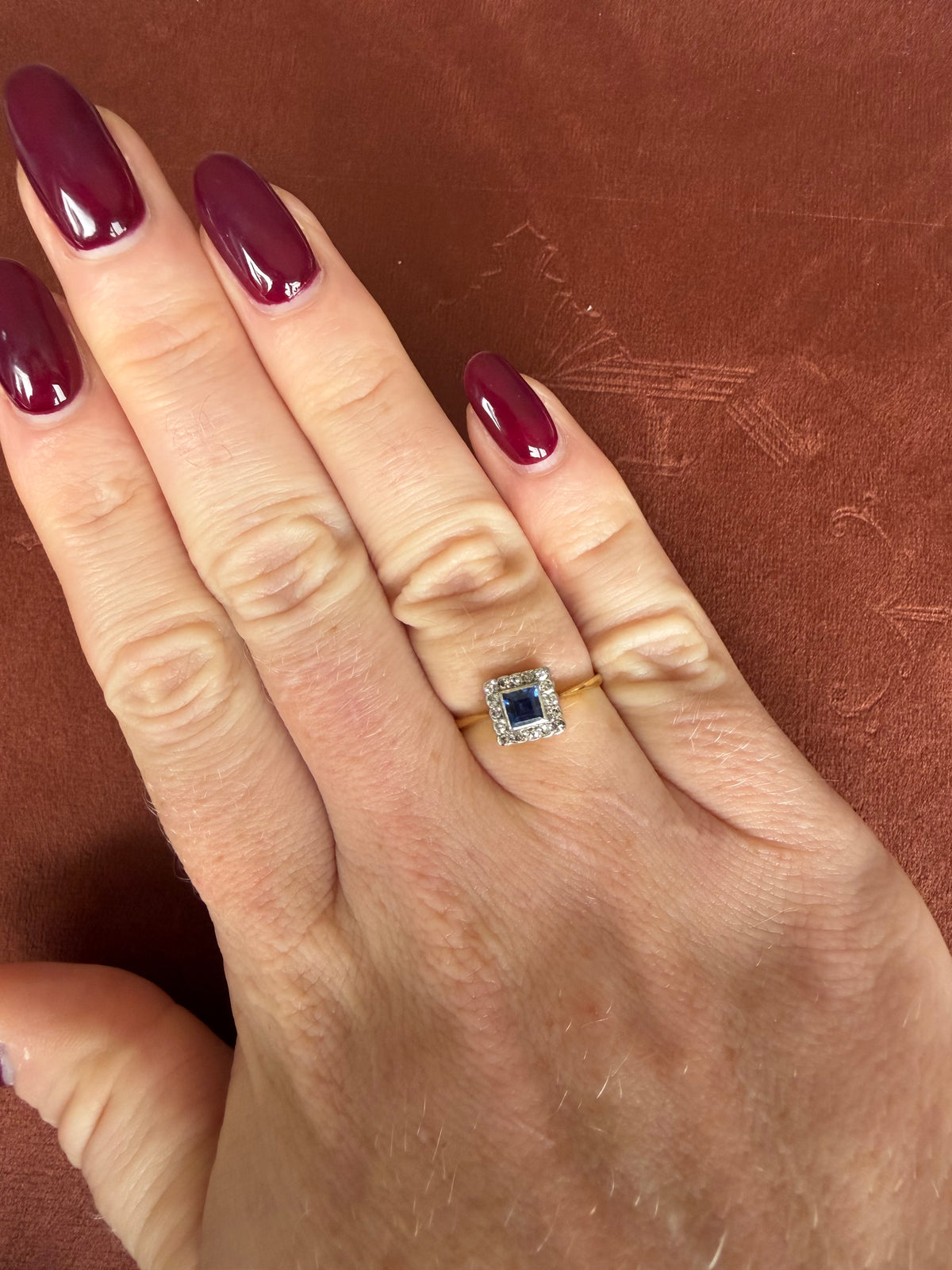 18ct Yellow Gold Diamond and Sapphire Ring