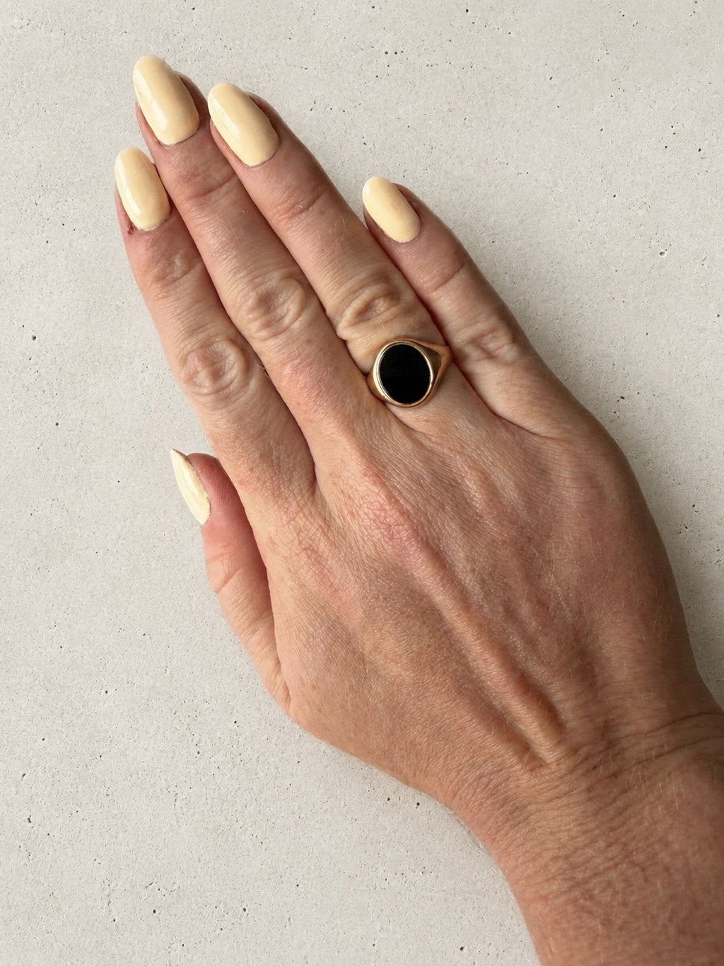 9ct Yellow Gold Onyx Signet Ring
