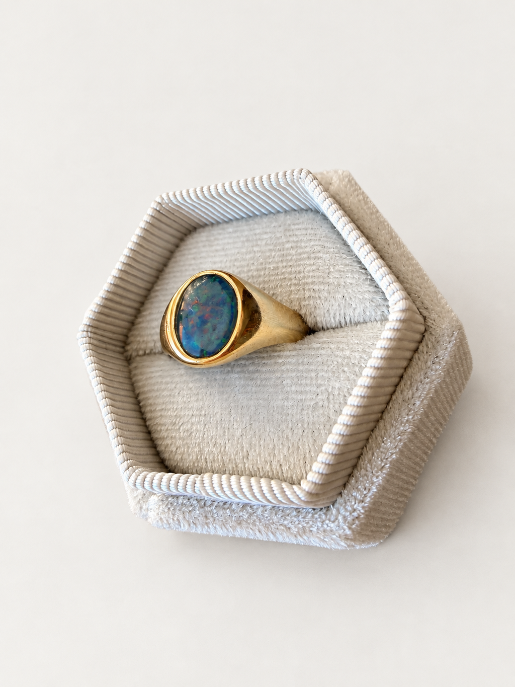18ct Yellow Gold Opal Signet Ring