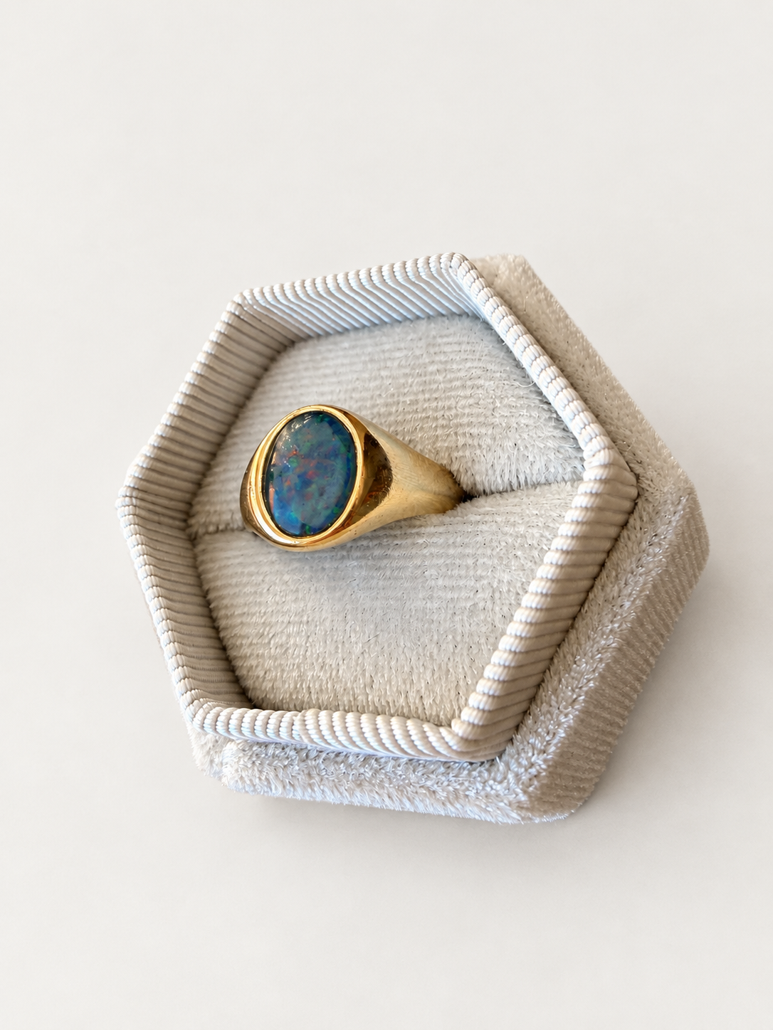 18ct Yellow Gold Opal Signet Ring