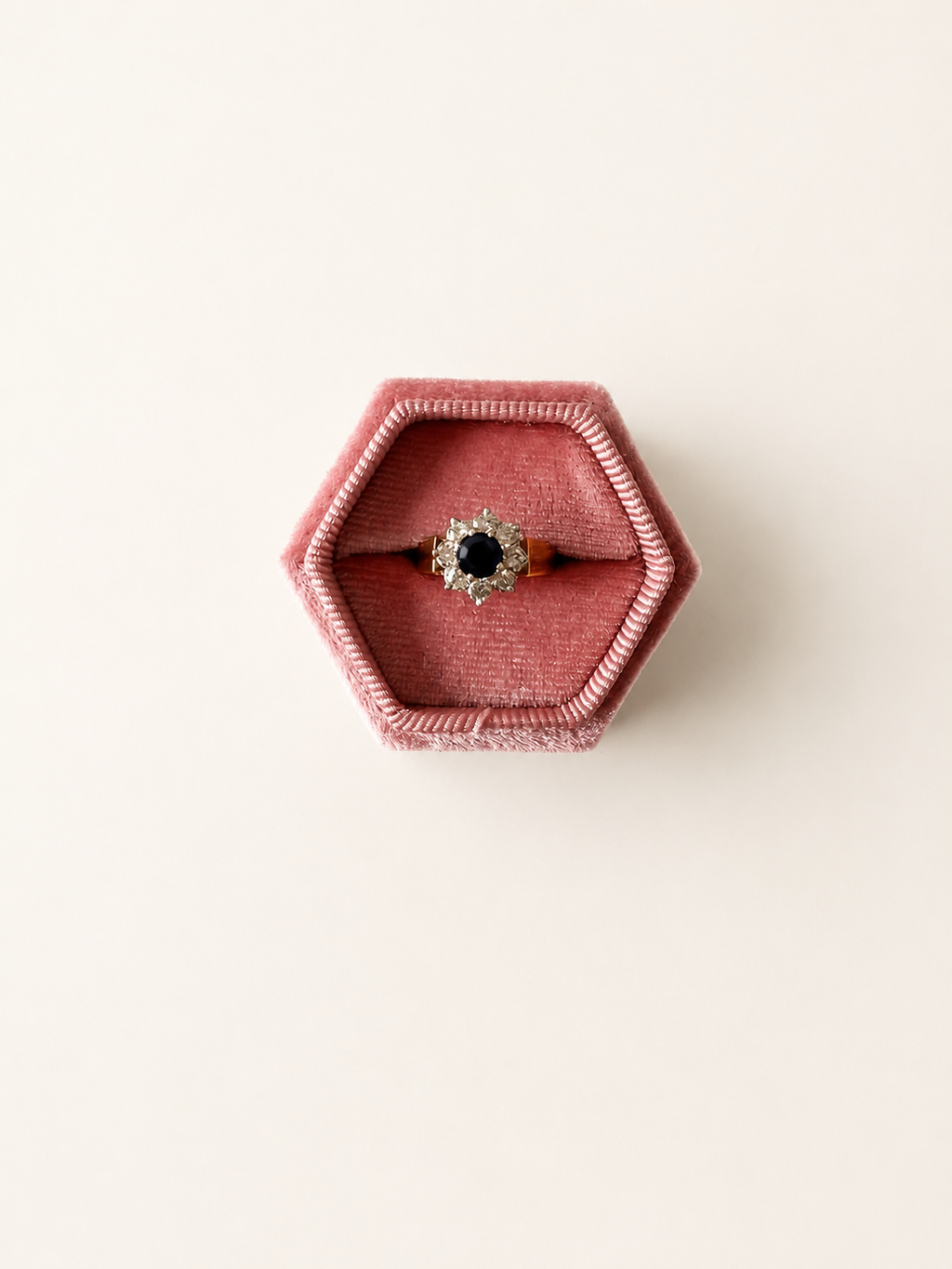 18ct Diamond and Sapphire ring