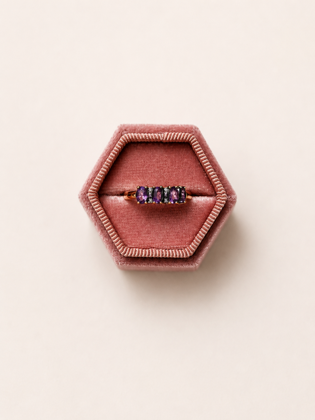 Vintage 9ct gold amethyst four stone ring  – 375 Vintage