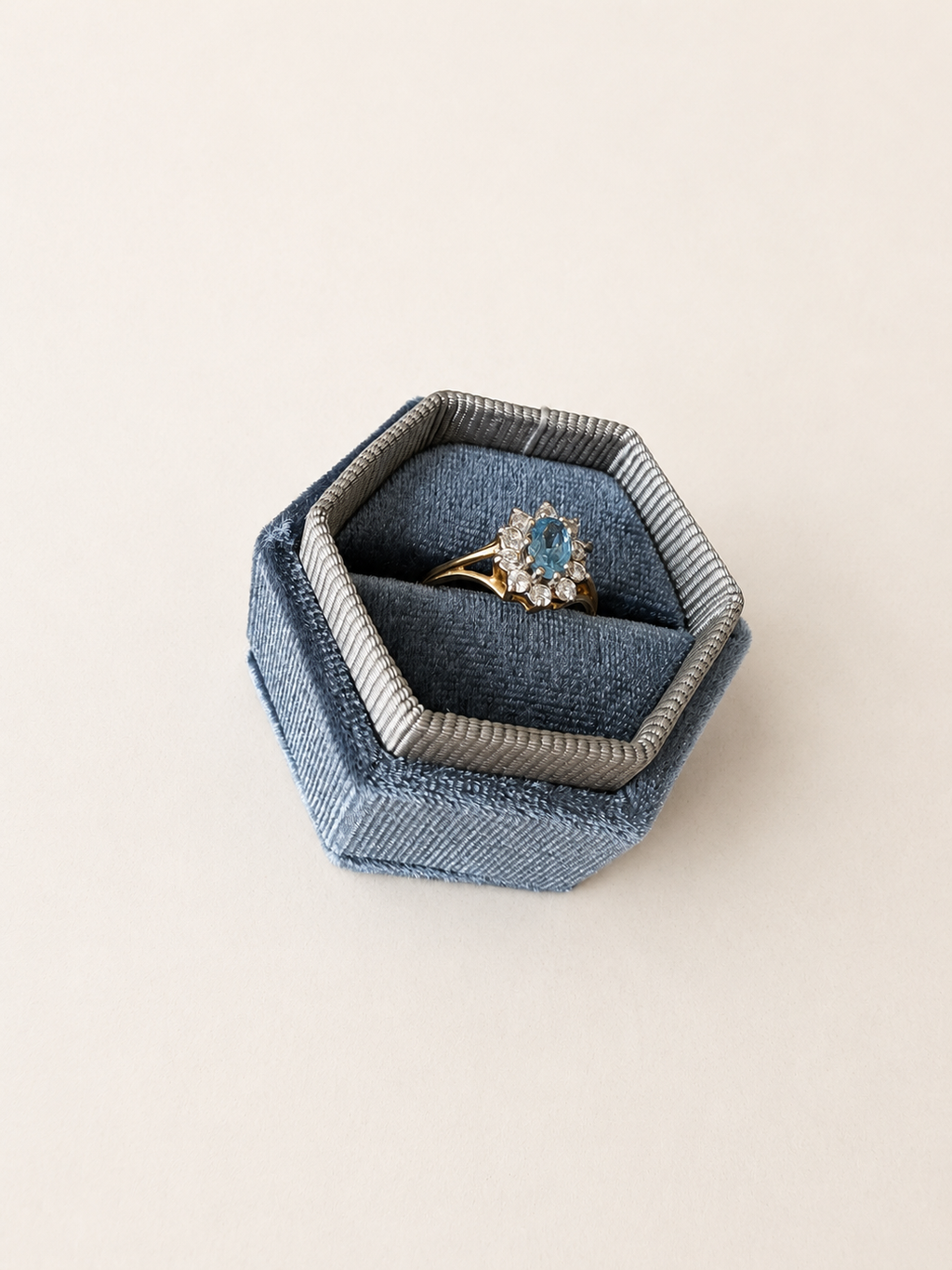 9ct Yellow Gold Aquamarine Cluster Ring