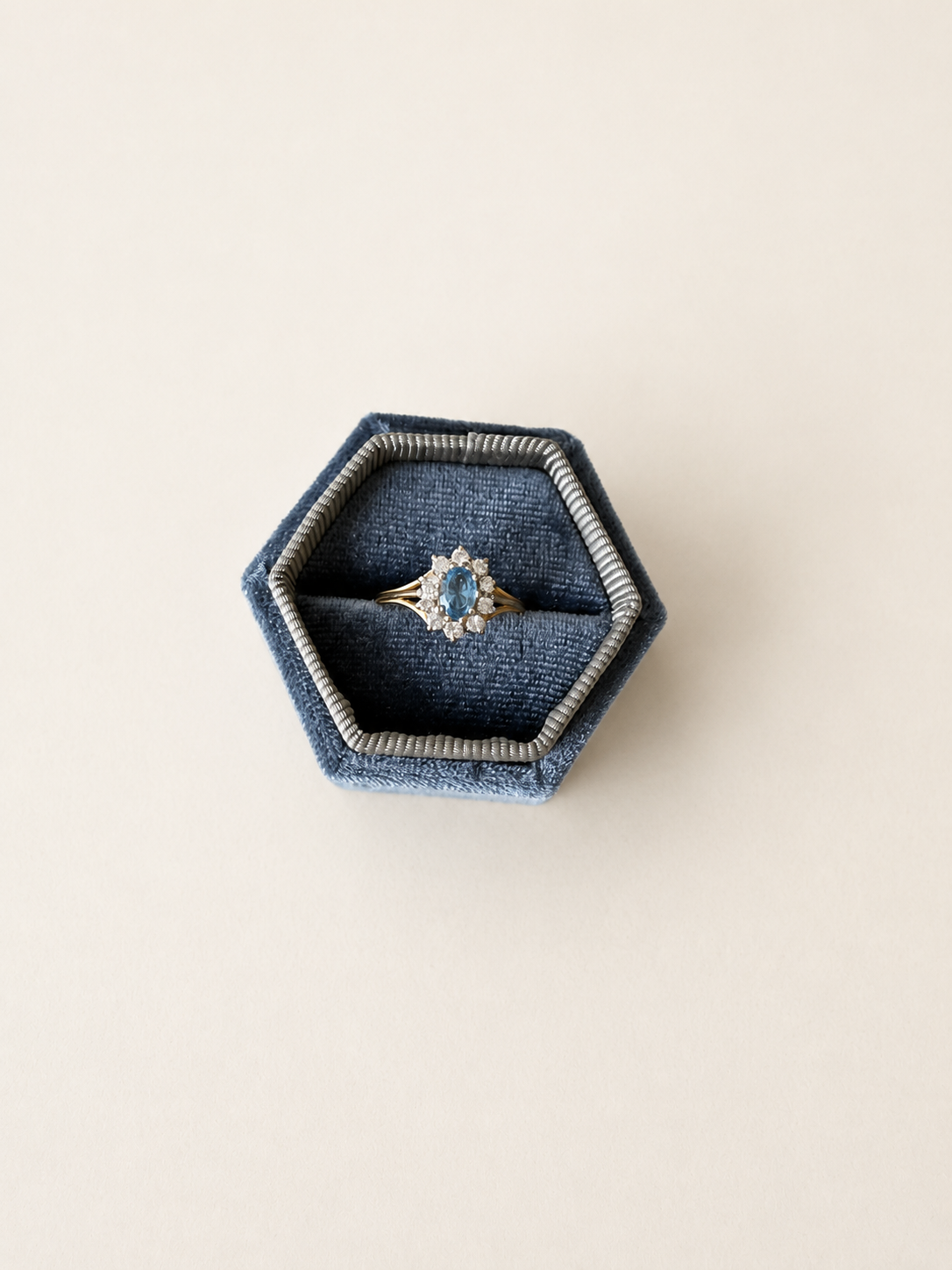 9ct Yellow Gold Aquamarine Cluster Ring