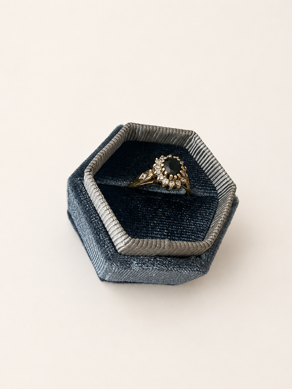9ct Yellow Gold Diamond and Sapphire Ring