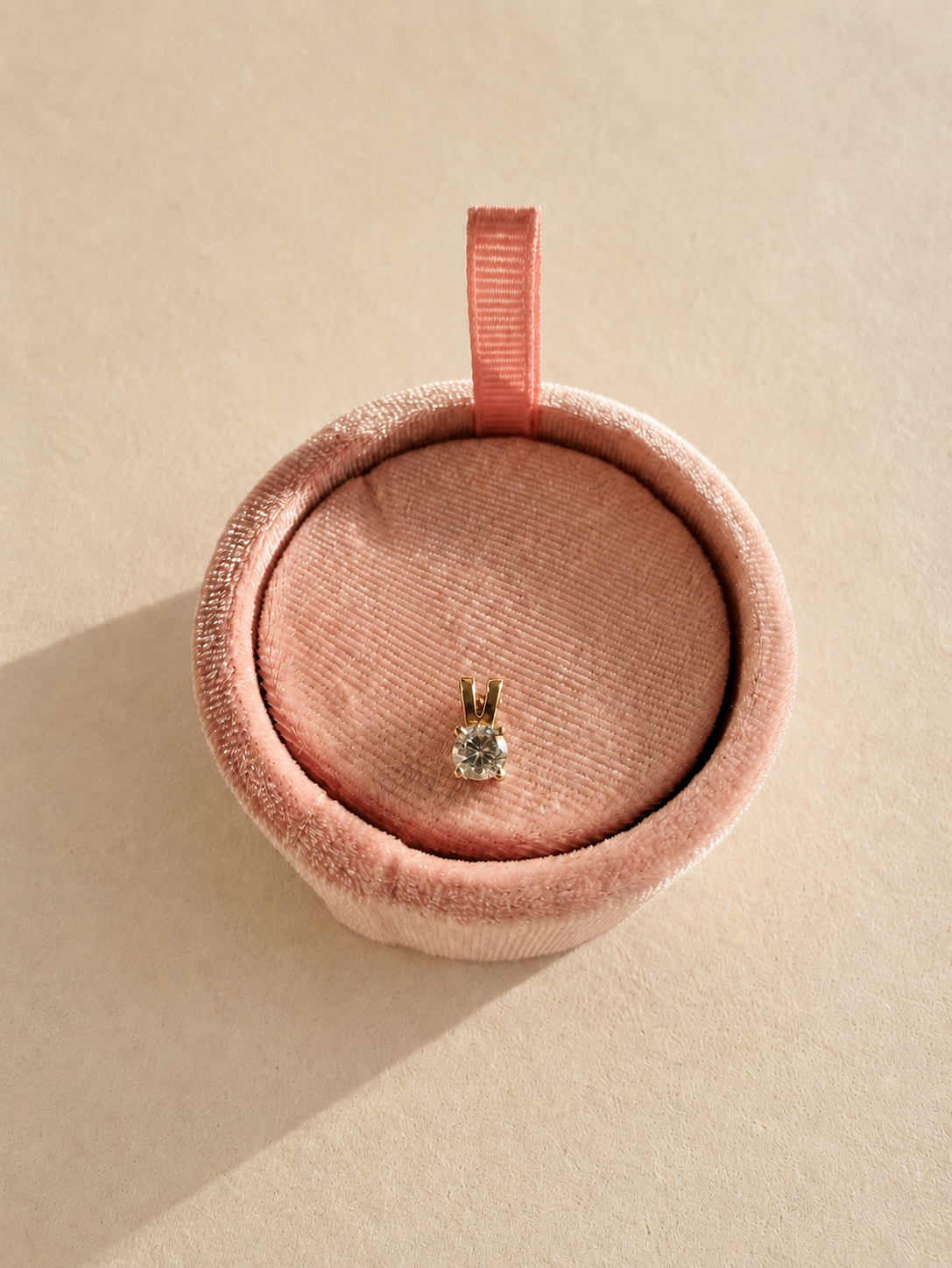 18ct Diamond Pendant