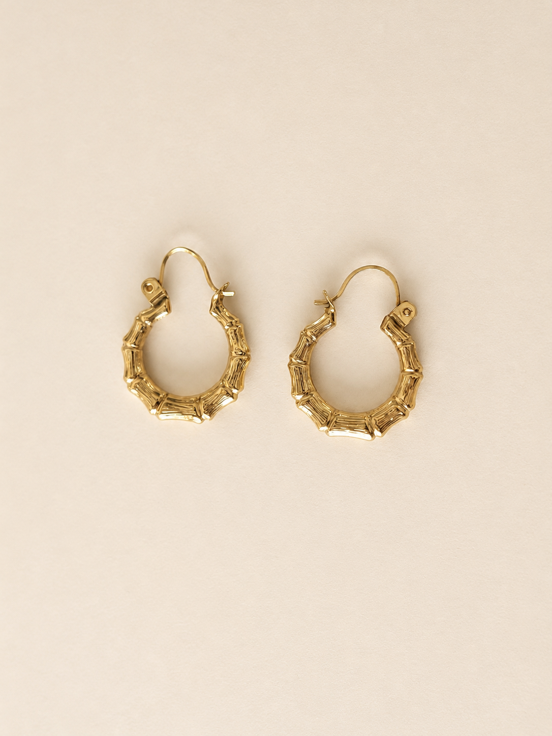 Vintage 9ct gold huggie hoop earrings – 375 Vintage