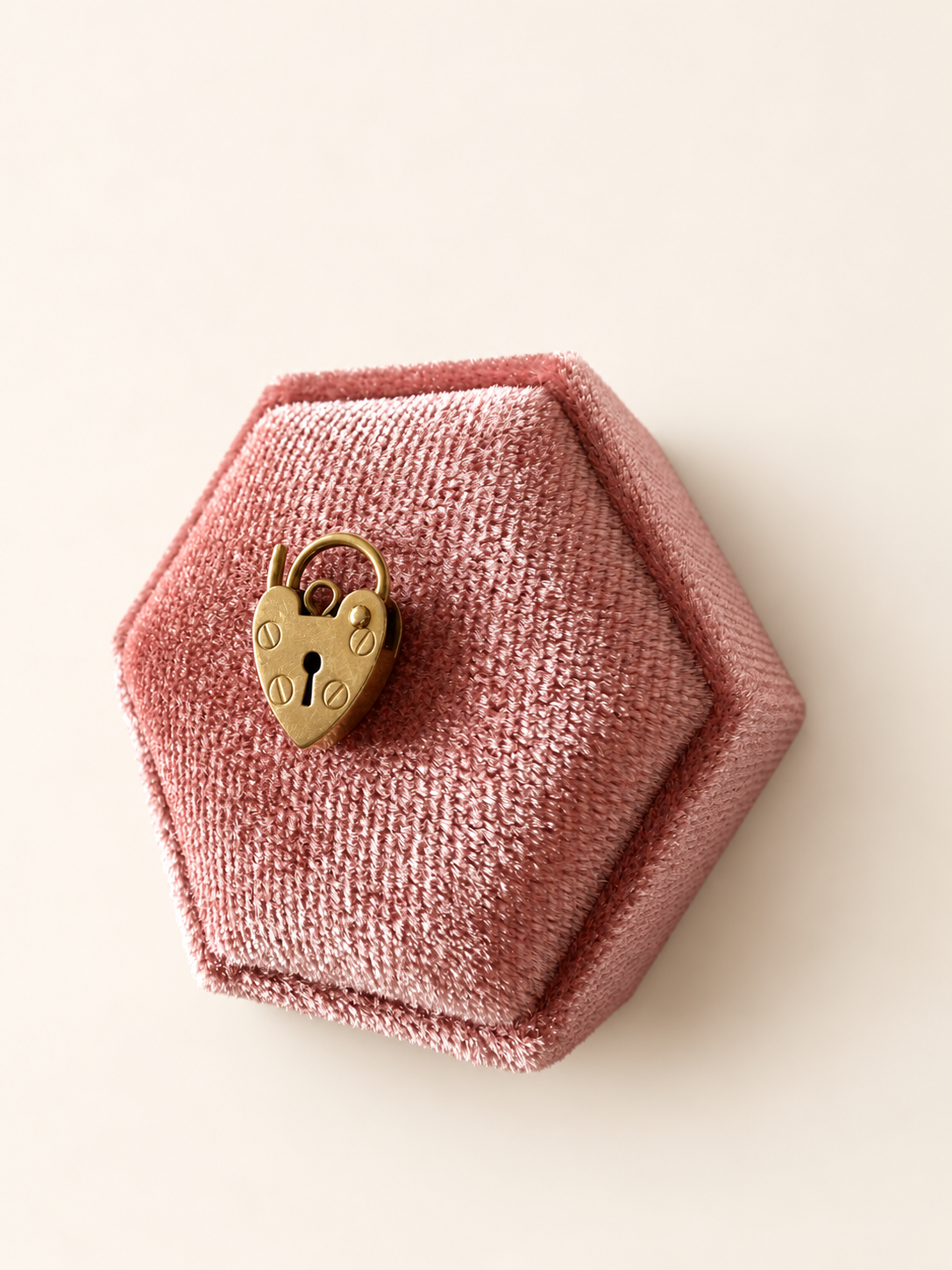9ct Yellow Gold Heart Lock Pendant Small