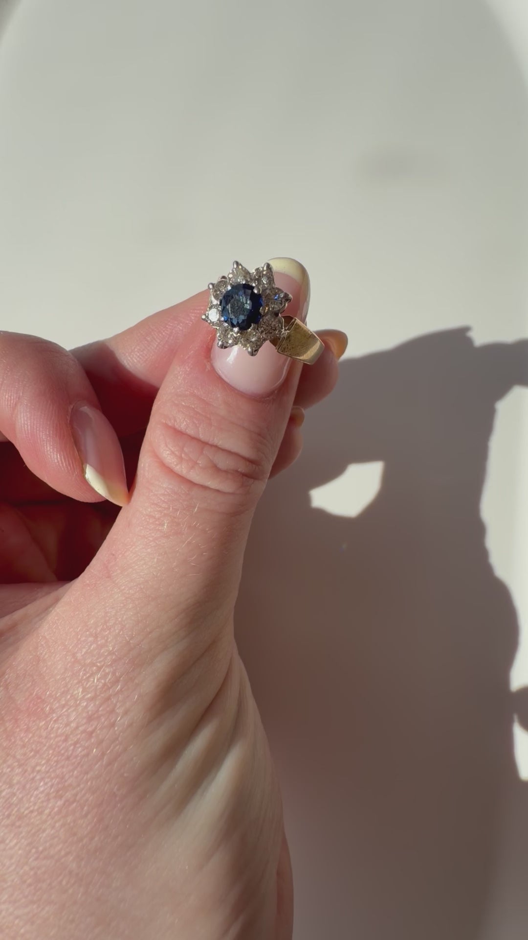 18ct Diamond and Sapphire ring