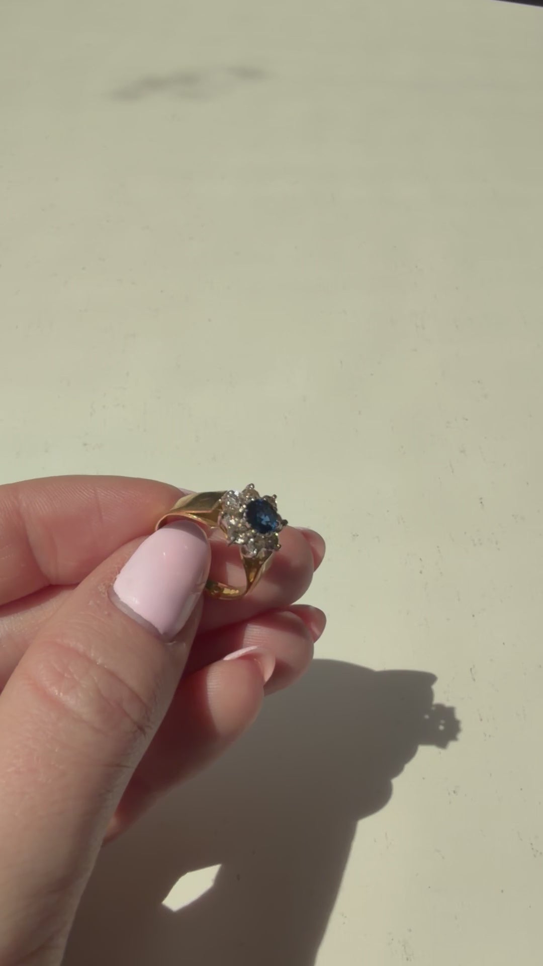 18ct Diamond and Sapphire ring