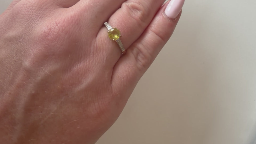 9ct peridot and diamond engagement ring 