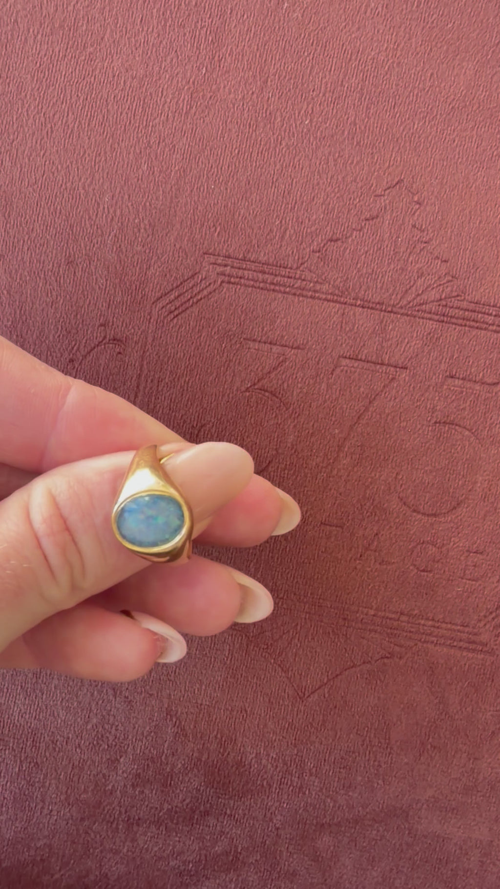 18ct Yellow Gold Opal Signet Ring