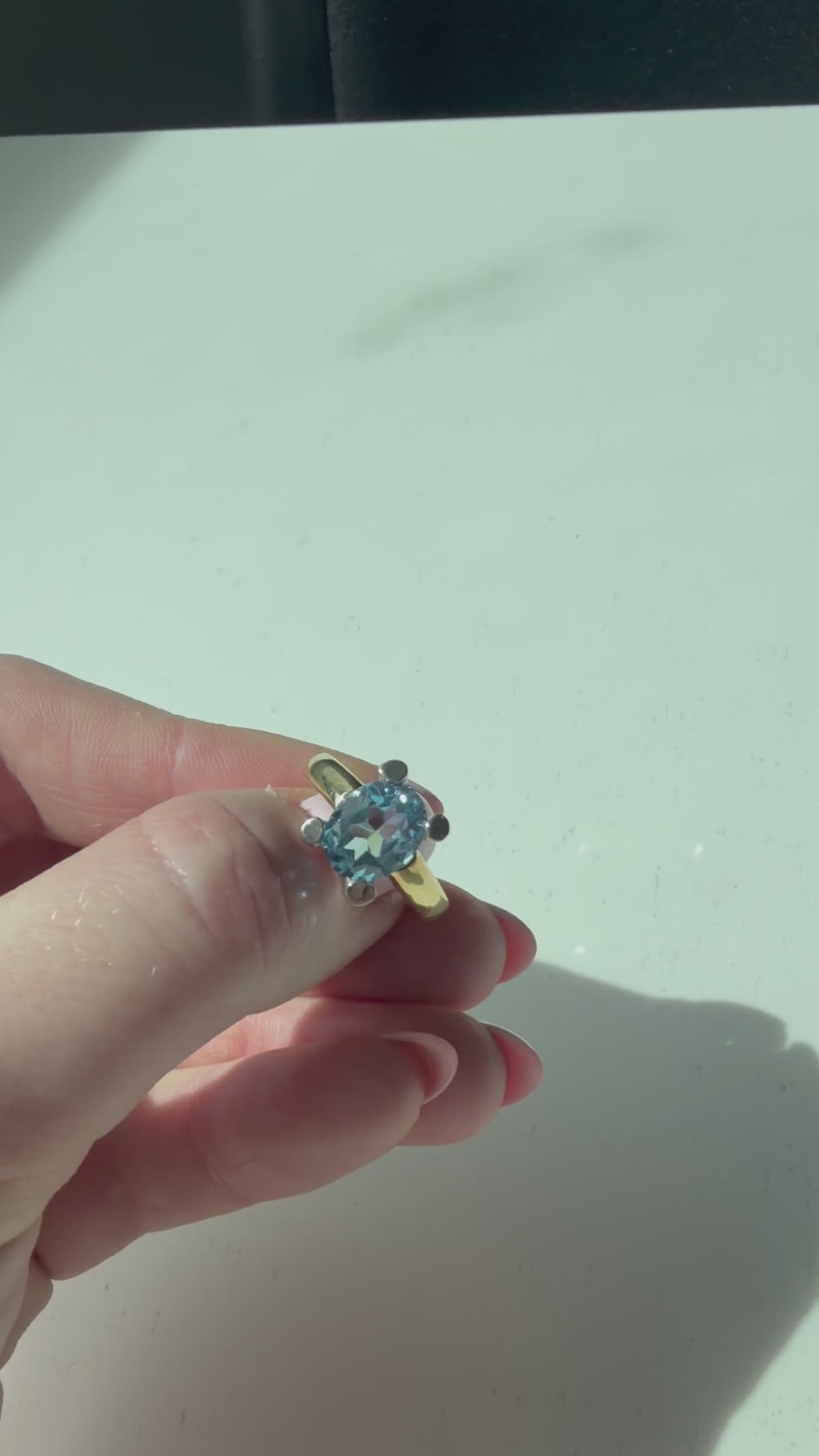 14ct Aquamarine Oval Cut Ring