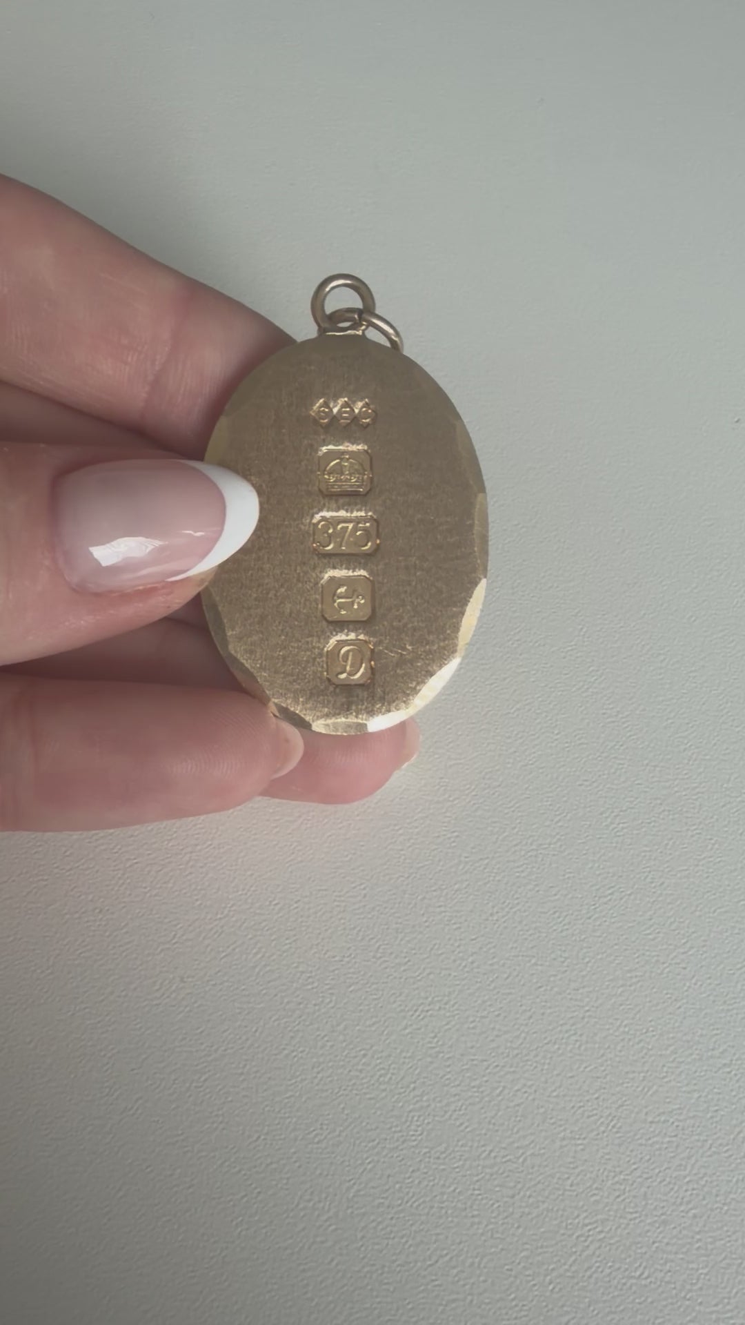 9ct Yellow Gold Ingot Pendant