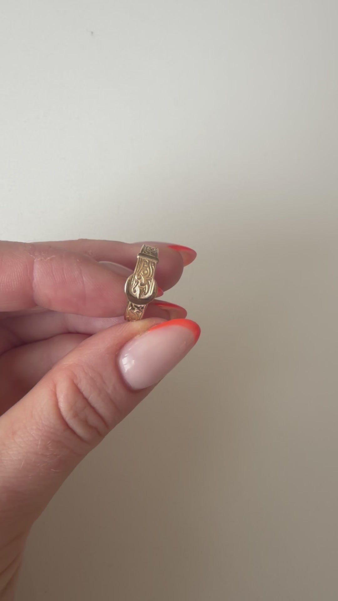 9ct Yellow Gold Belt Ring