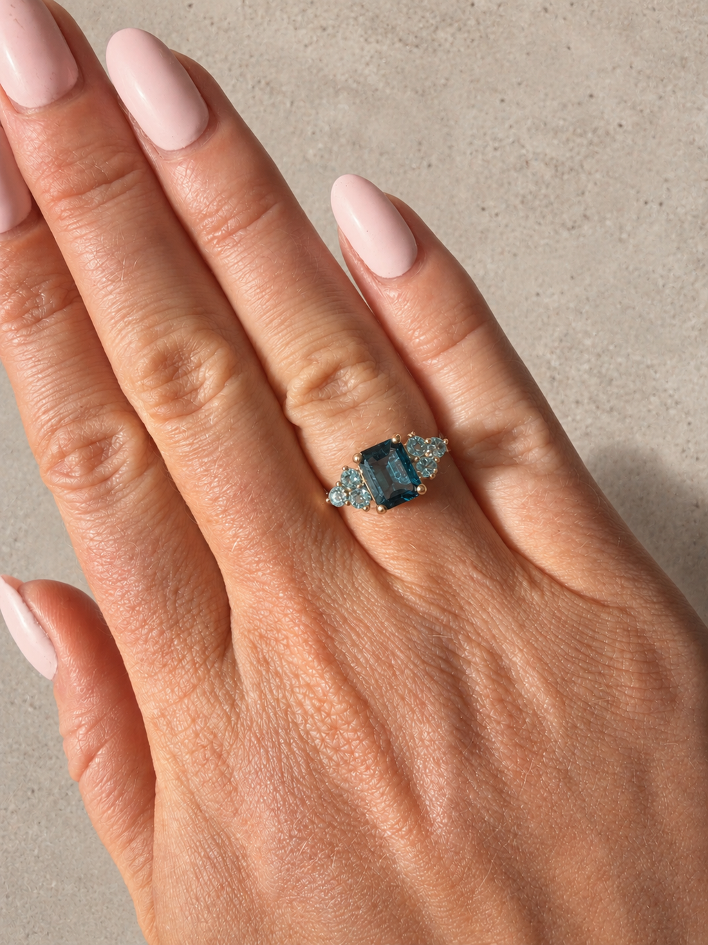 9ct  Blue Topaz Ring