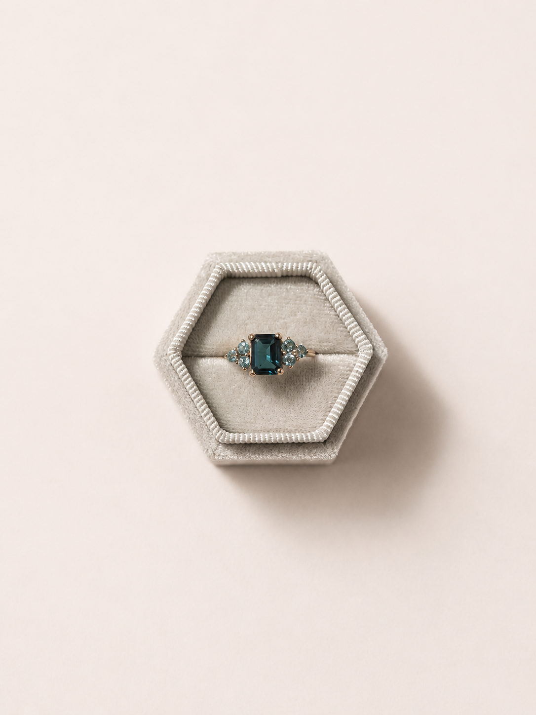 9ct gold rectangle cut topaz diamond ring – 375 Vintage